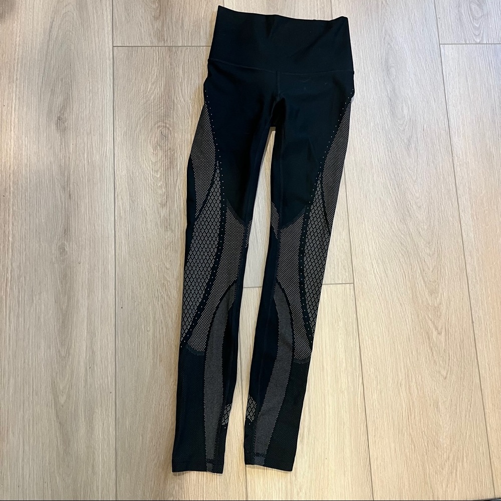 Lululemon Mapped out tights